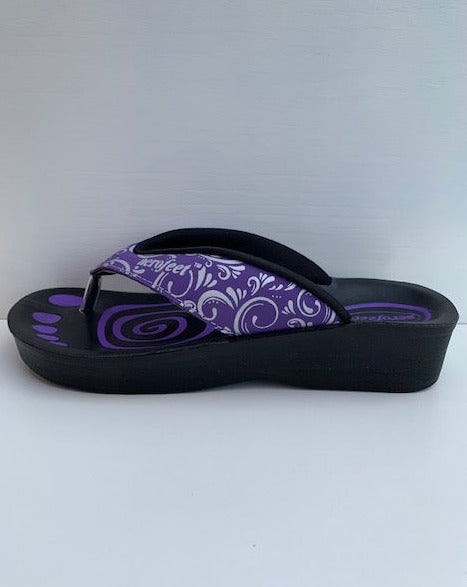 Aerofeet sandal i lilla med sølv