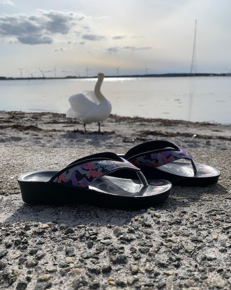 Aerofeet sandal i pink camouflage