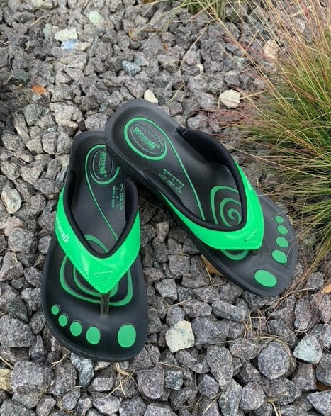LÆKKERI smart Aerowalk sandal i grøn lak