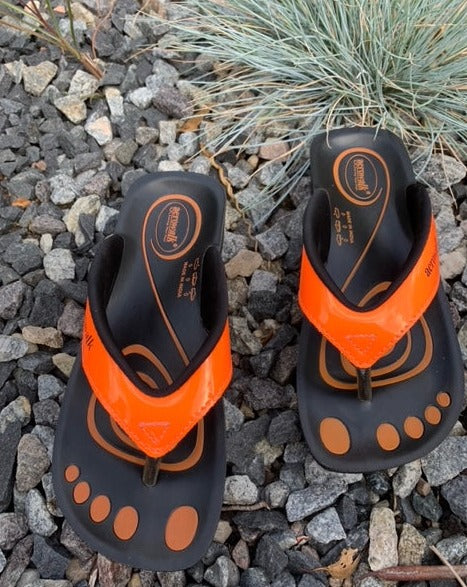 NYHED - en smart Aerowalk sandal i orange lak