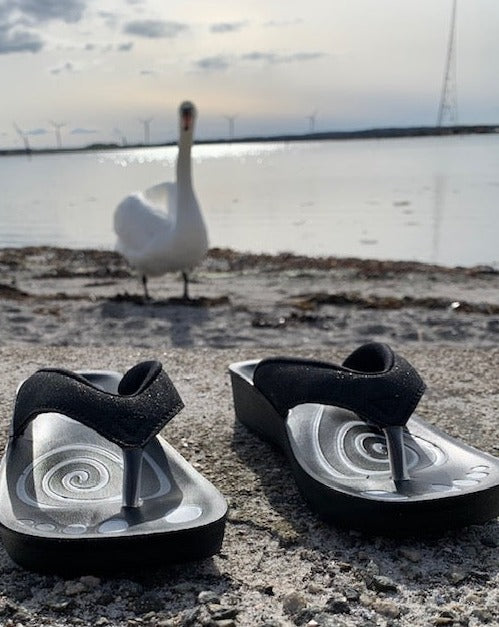 Elegant FESTLIG Aerowalk sandal i sort glimmer