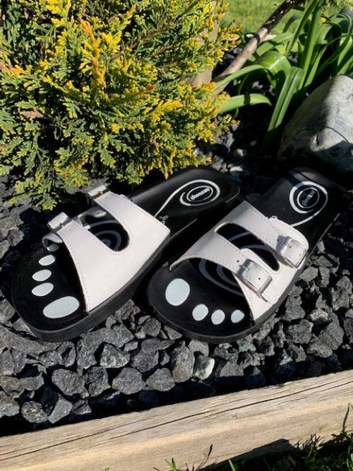 Aerosoft sandal med 2-remme i hvid