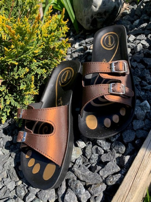 For en dagstur gyldige afspejle Aerosoft sandal med 2-remme i brun kobber – Butikjeanne.dk